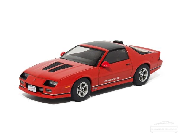 CHEVROLET CAMARO IROC-Z 1986 - IXO - Image 2