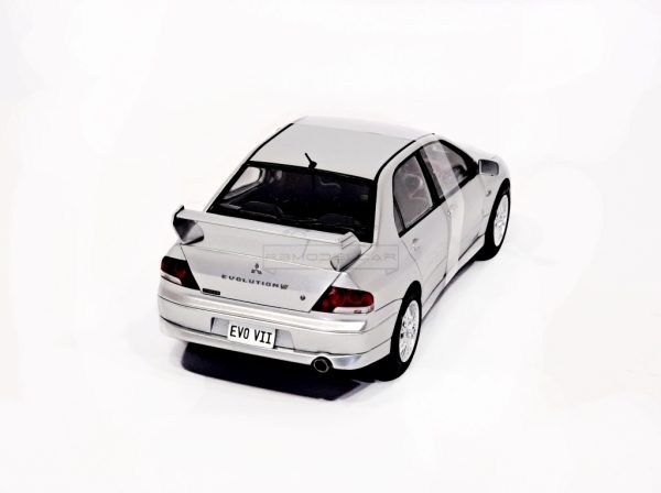 MITSUBISHI LANCER EVOLUTION VII 2001 - WHITEBOX - Image 4