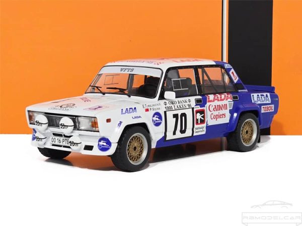 LADA 2105 VFTS 1000 LAKES RALLYE 1986 - IXO