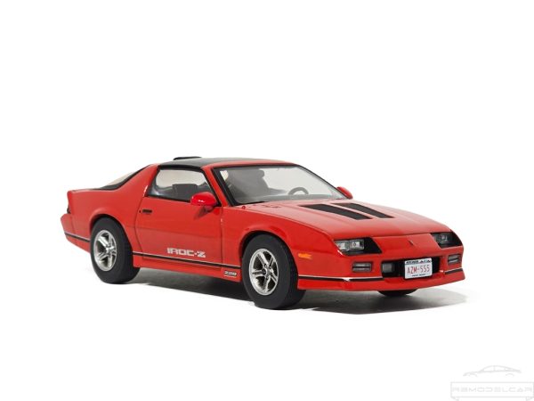 CHEVROLET CAMARO IROC-Z 1986 - IXO - Image 4