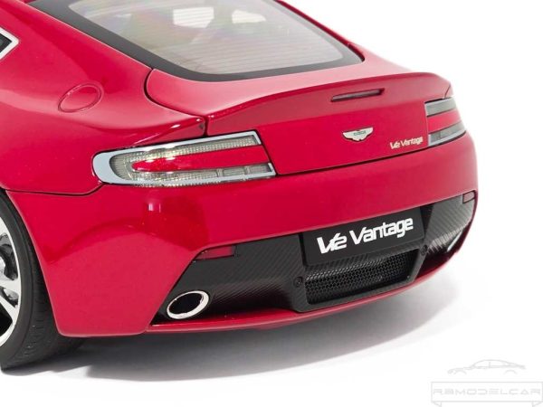 ASTON MARTIN VANTAGE V12 2010 - AUTOART - Image 9