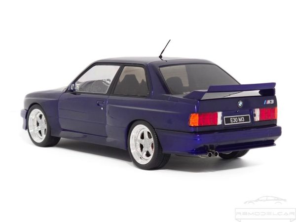 BMW M3 E30 1989 - IXO - Image 3