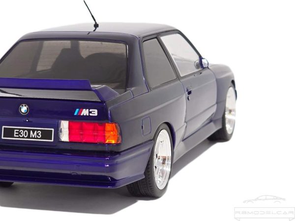 BMW M3 E30 1989 - IXO - Image 4