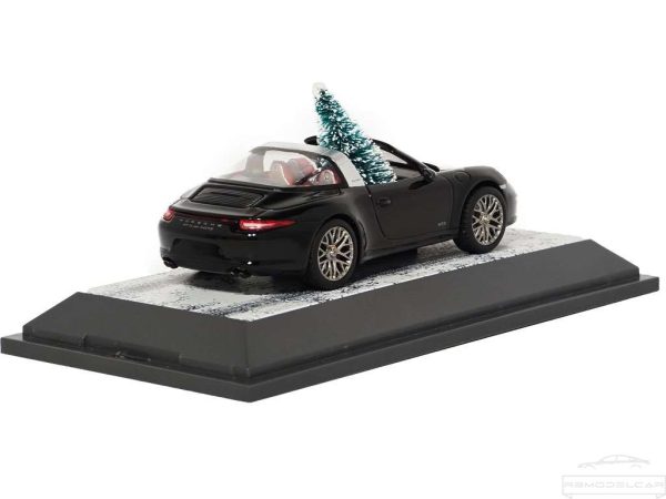 PORSCHE 911 CARRERA 4 GTS TARGA CHRISTMAS EDITION 2023 - SCHUCO - Image 3