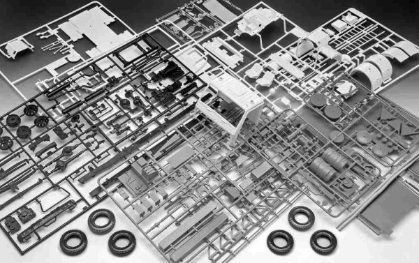 MERCEDES-BENZ 1628 TLF 24/50 - REVELL - Image 6