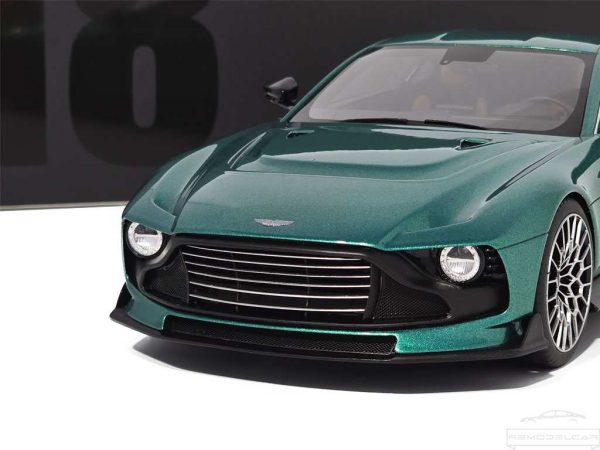 ASTON MARTIN VALOUR 2024 - GT SPIRIT - Image 5