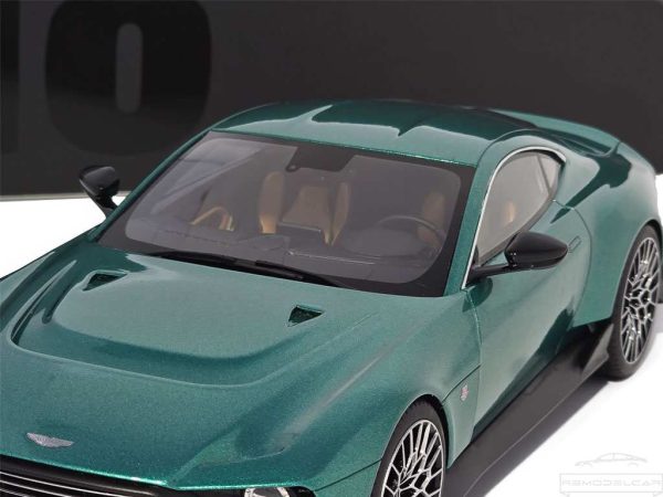 ASTON MARTIN VALOUR 2024 - GT SPIRIT - Image 7