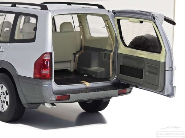 MITSUBISHI PAJERO V73 - SUN STAR - Image 10