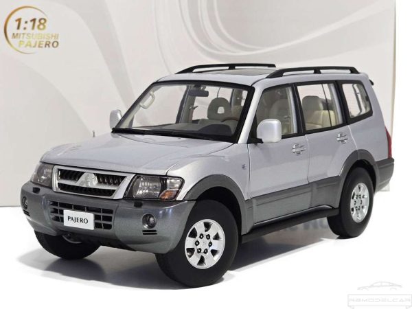MITSUBISHI PAJERO V73 - SUN STAR - Image 2